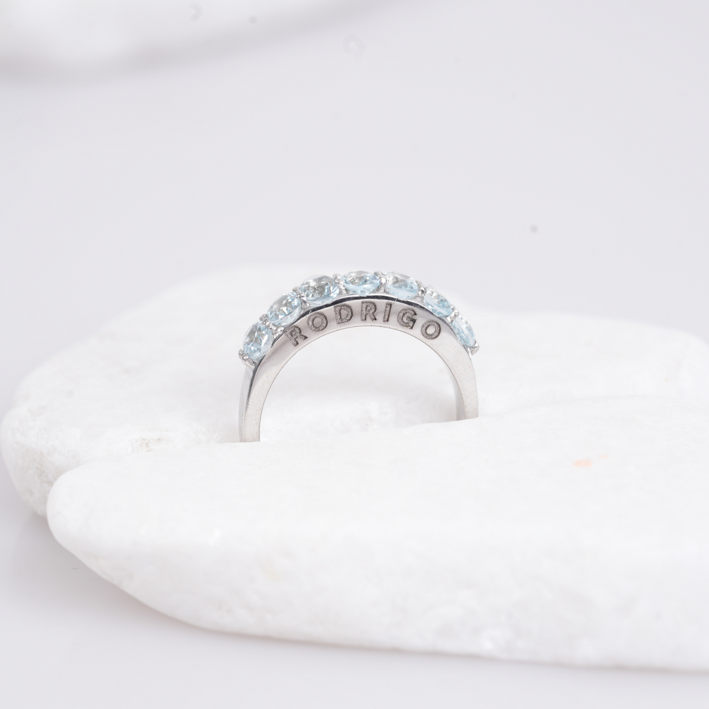 Media Churumbela NOMEN Oval